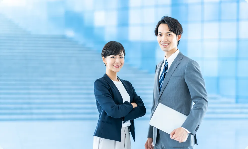 分析結果をもとに施策を提案する担当者